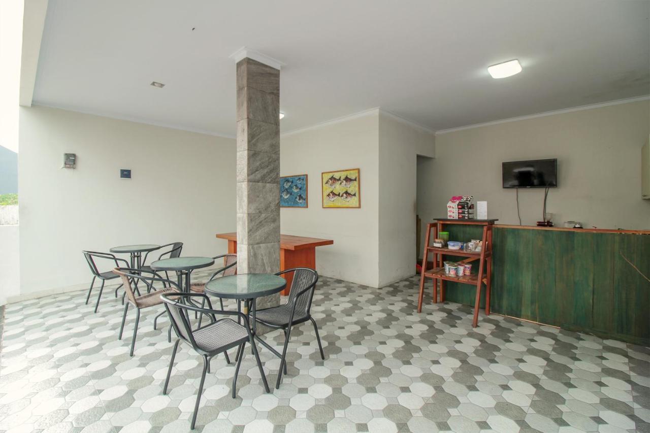 Oyo 396 Tibrae Residence Syariah Lembang Εξωτερικό φωτογραφία