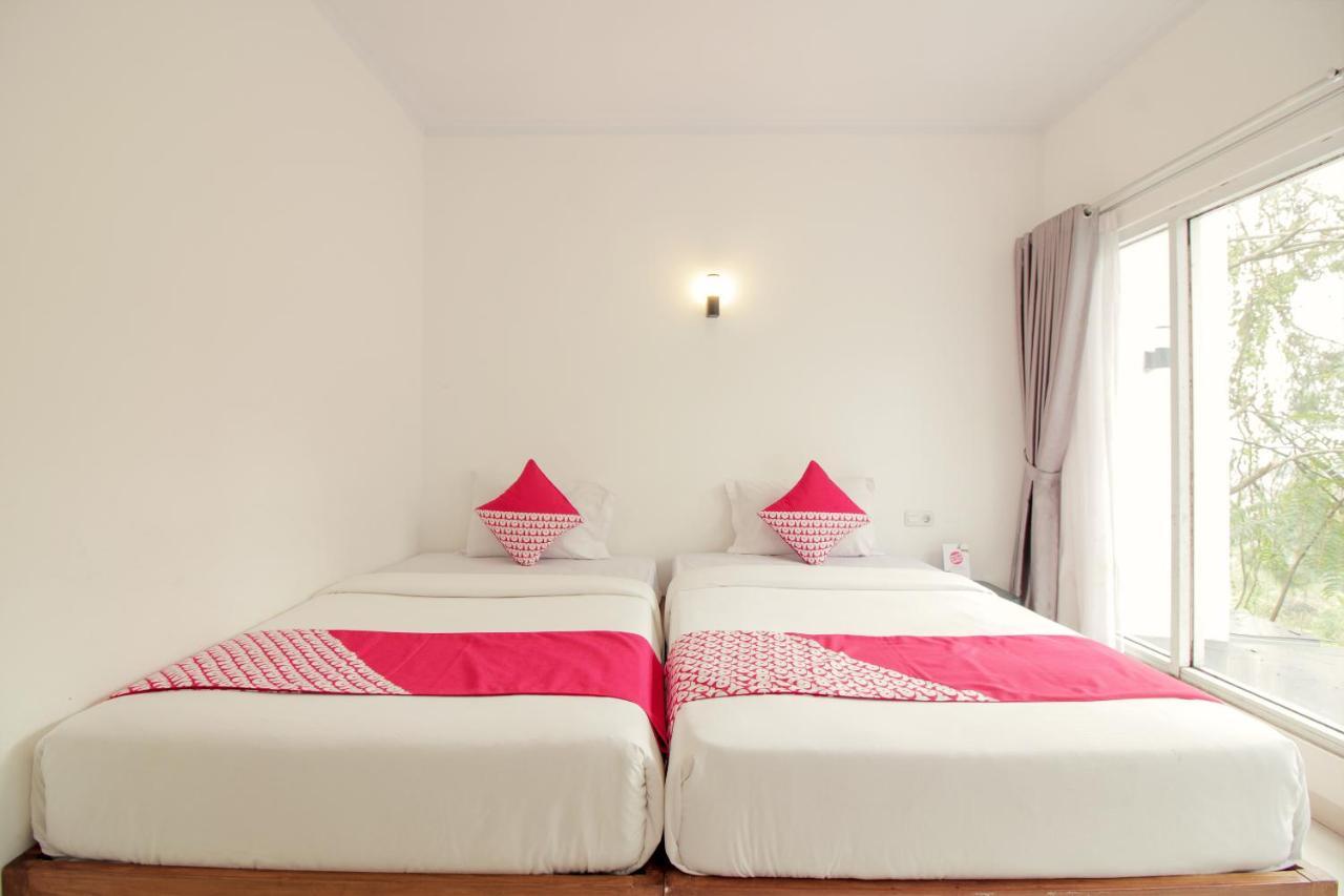 Oyo 396 Tibrae Residence Syariah Lembang Εξωτερικό φωτογραφία